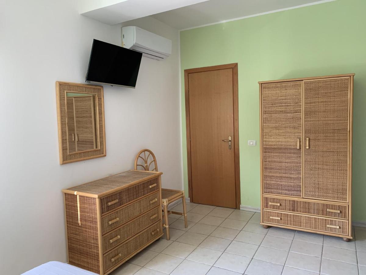 Hotel Il Triangolo Agnone Bagni Exterior photo